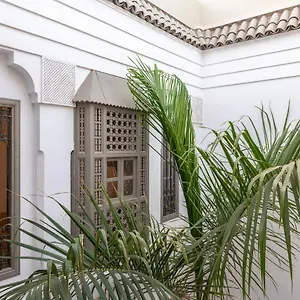 Louhou Guest house